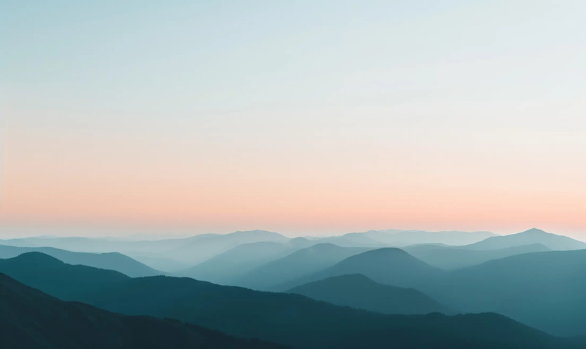 Ambiente cálido y minimalista para una pausa de bienestar